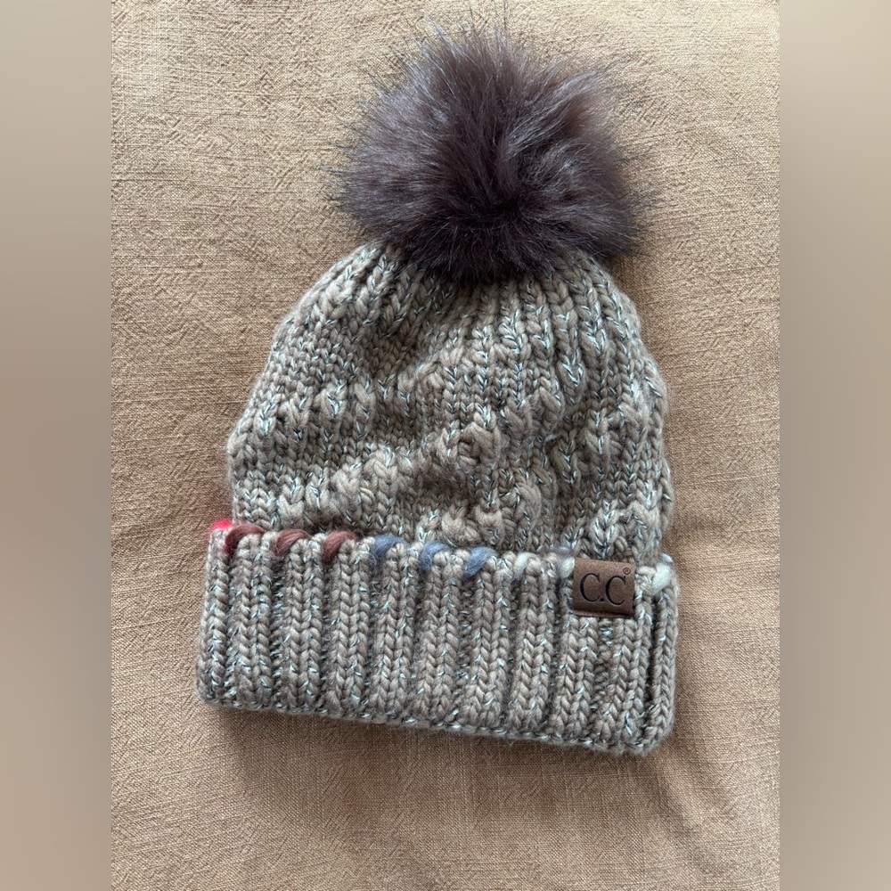 CC Beanie Fur Pom beanie